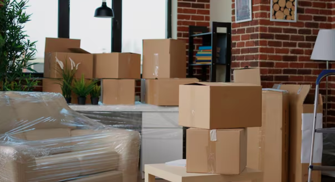 Critical Factors to Consider When Hiring Professional Movers